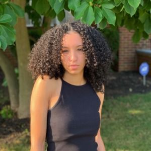 Meet your Posher, Hailey